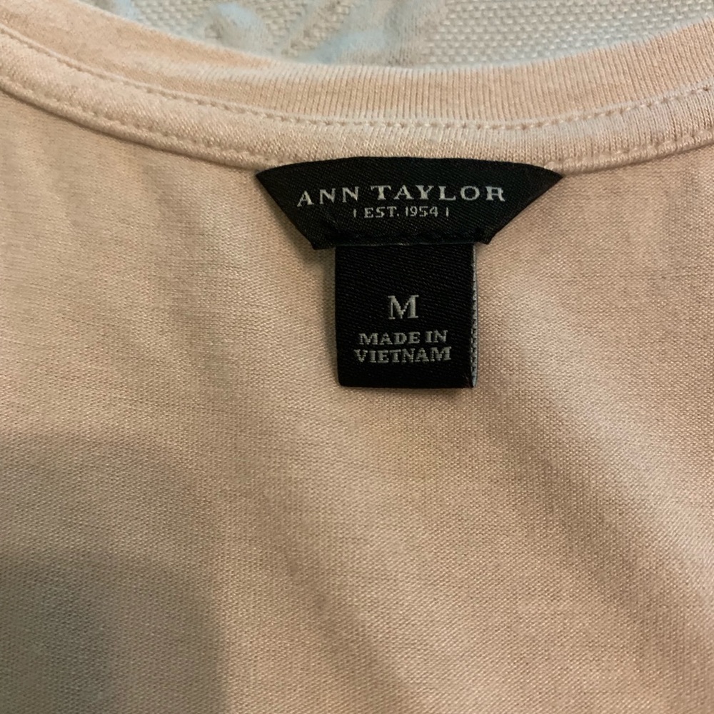 Ann Taylor champagne sleeveless tank top size M - Picture 8 of 13